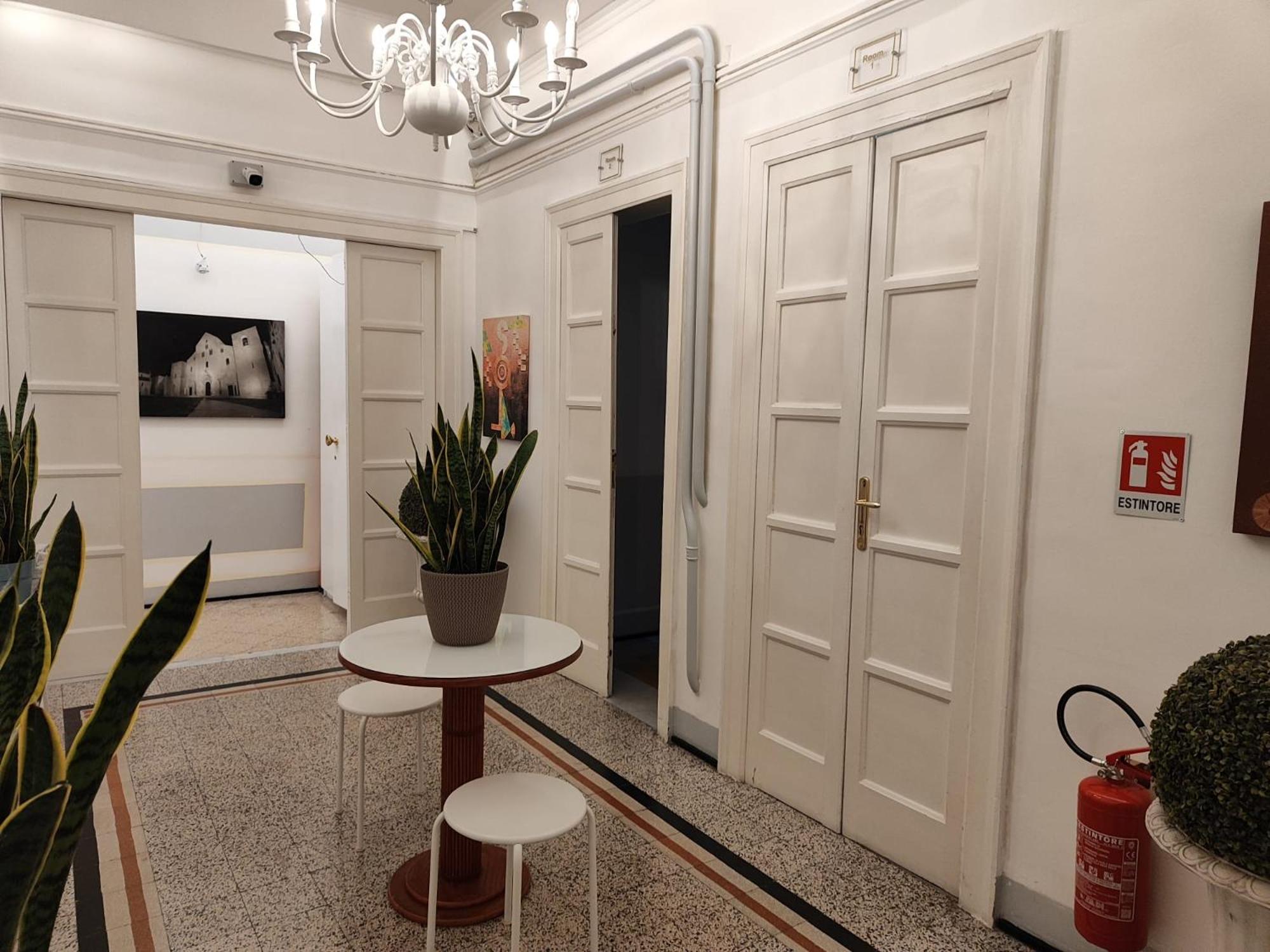 Room And Suite - Bari Centrale - Bagian luar foto